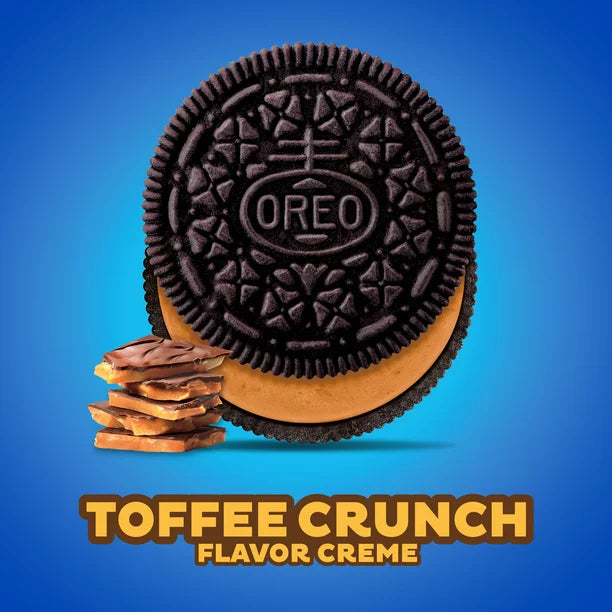 OREO Toffee Crunch Creme con Cristales de Azúcar Chocolate Sandwich Cookies, Family Size, 17 oz